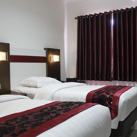 Idea'S Hotel Jalan Ibrahim Aji Bandung Zewnętrze zdjęcie