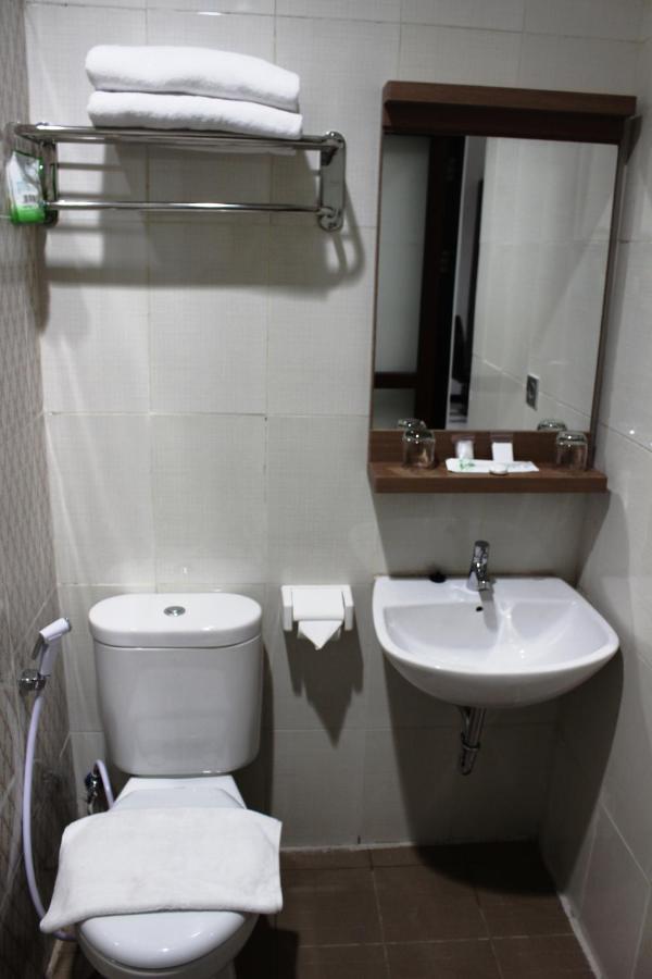 Idea'S Hotel Jalan Ibrahim Aji Bandung Zewnętrze zdjęcie